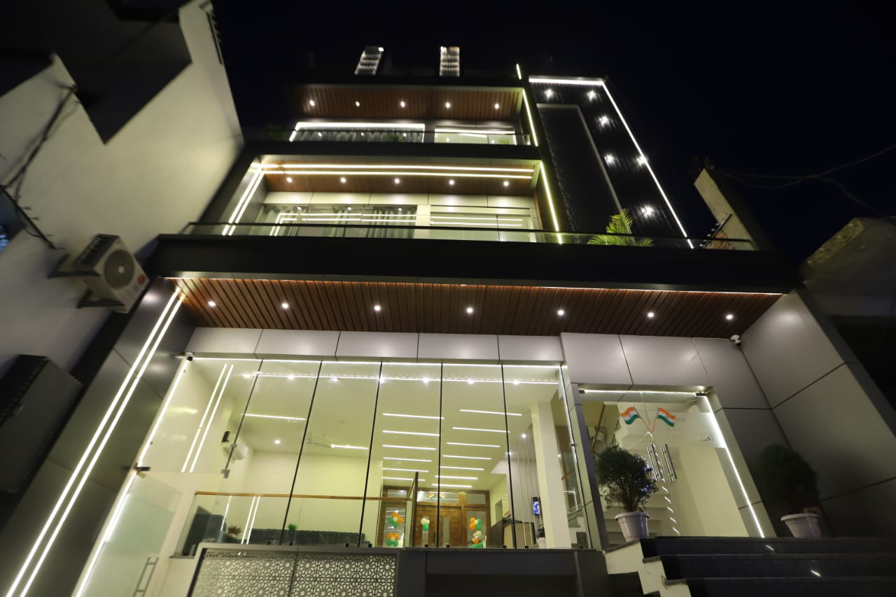 Best 3 star hotel in Ayodhya – Hotel R. Raghavam