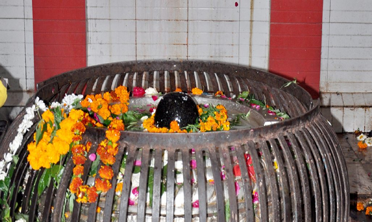 Nageshwarnath Temple