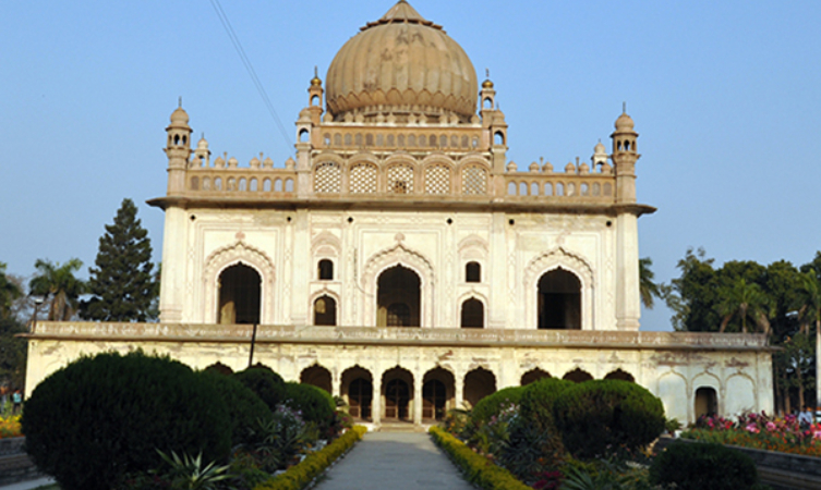 Gulab Bari